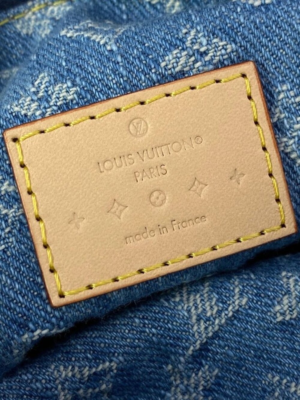 LOUIS VUITTON Pochette Hills M82949 Blue Denim Monogram Denim RFID confirmed - Picture 14 of 16